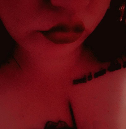 Dominante Goddess staat open voor Subs