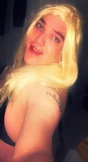 LunaSissyTgirlEscort