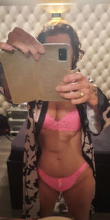 Milf nicole